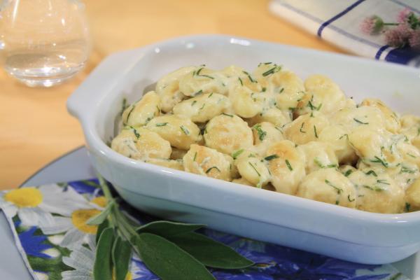 Gnocchi with No-Muh, Sauce  Same as in Italy, ready made Gnocchi is widely available now. As a fast and irresistibly delectable dish, they stay a favourite in the pantry.