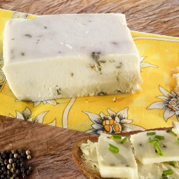 No-Moo, Spreadable / Black Pepper